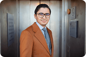 Сұлтан Ильясов — Umay CEO-сы, Forbes 30 Under 30. Алғашқы бизнесін 19 жасында Шанхайда бастаған. Shanghai Kerneu Trade Ltd компаниясының айналымы — 30 млн АҚШ доллары